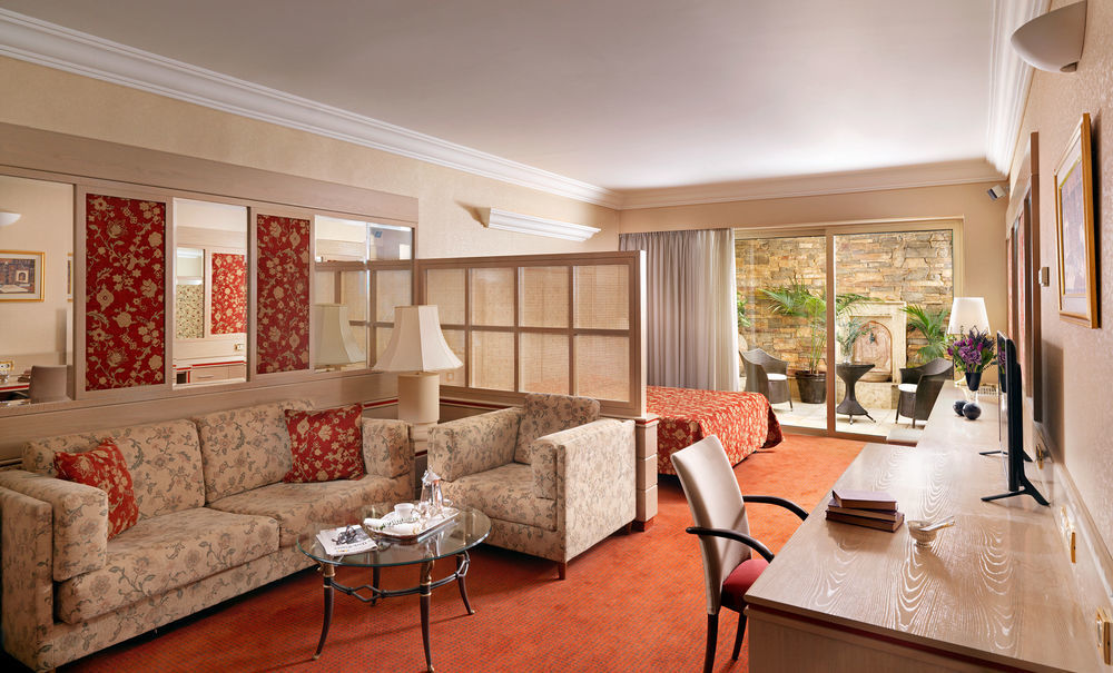Holiday Suites Atenas Exterior foto
